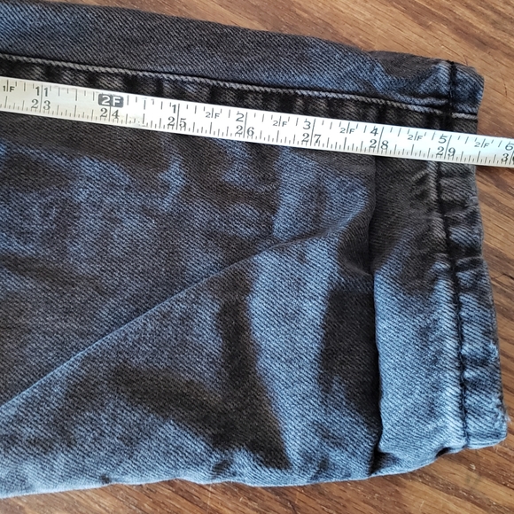 BDG Urban Outfitters Black Mom High Rise Jean sz 28 - Picture 10 of 10
